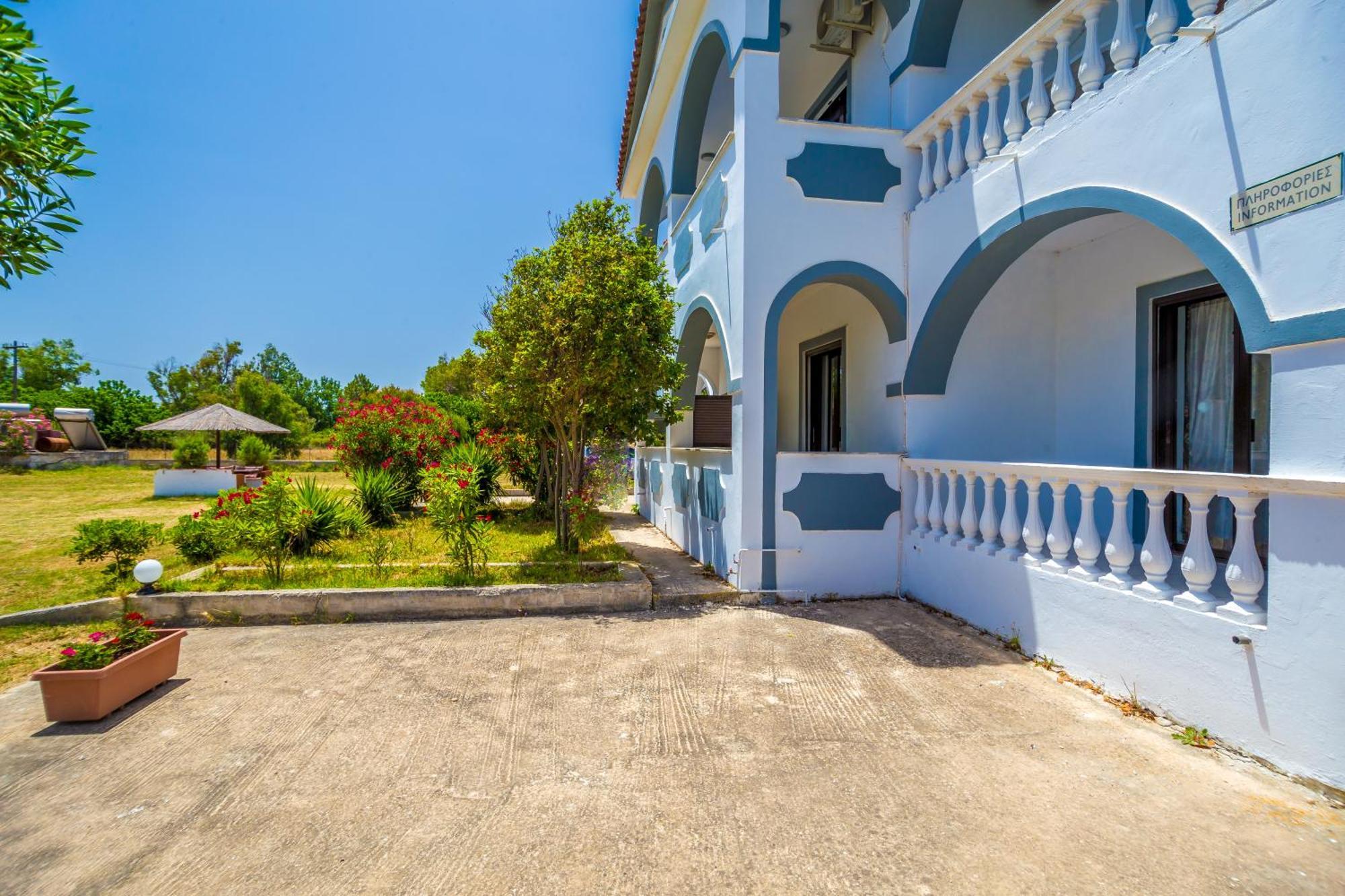 Babis Studios Kalamaki  Exterior photo