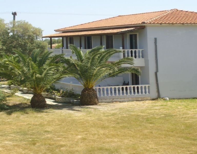 Babis Studios Kalamaki  Exterior photo